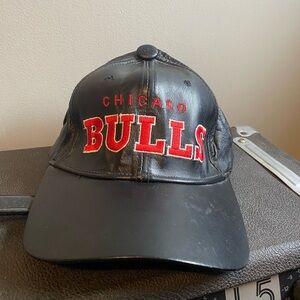 1990s Vintage NBA Basketball Starter Chicago Bulls leather hat cap jordan